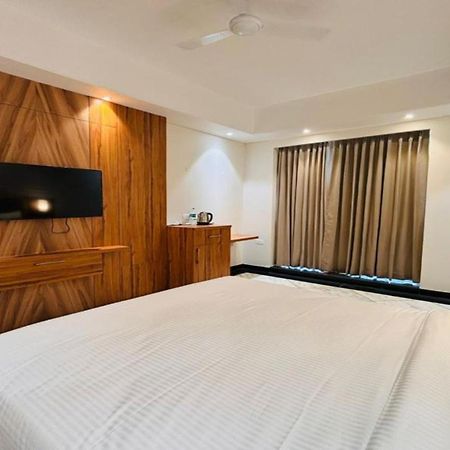 Hotel Saaj Mansion Τζαϊπούρ Εξωτερικό φωτογραφία