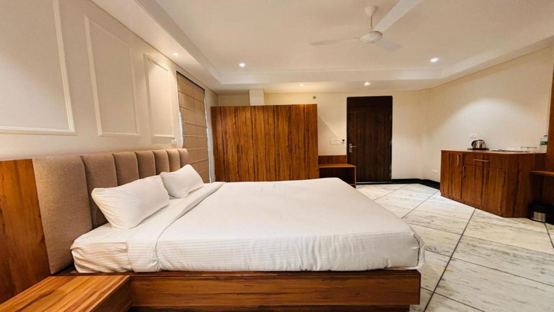 Hotel Saaj Mansion Τζαϊπούρ Εξωτερικό φωτογραφία