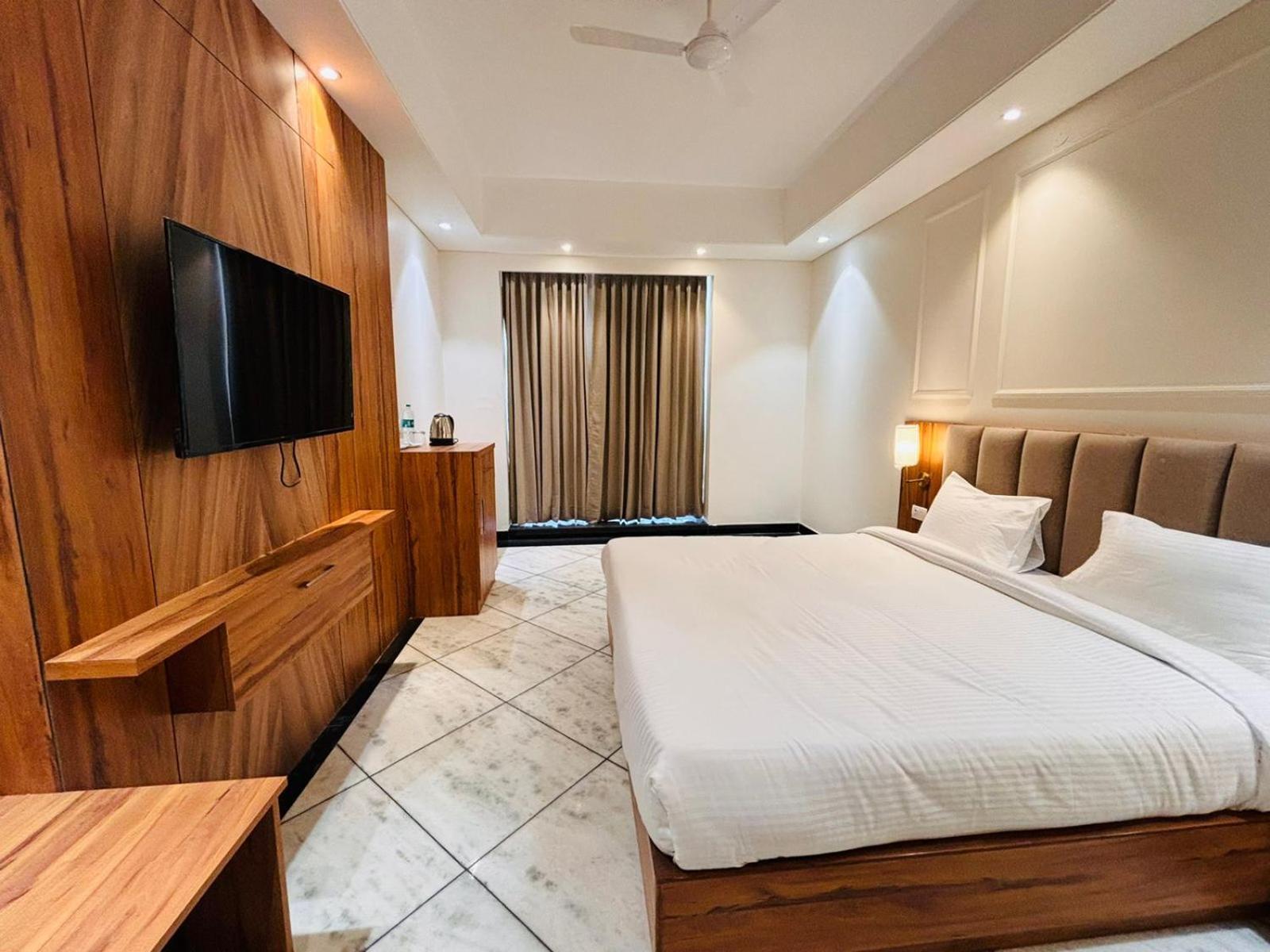 Hotel Saaj Mansion Τζαϊπούρ Εξωτερικό φωτογραφία