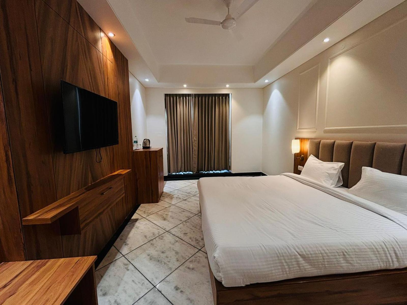 Hotel Saaj Mansion Τζαϊπούρ Εξωτερικό φωτογραφία