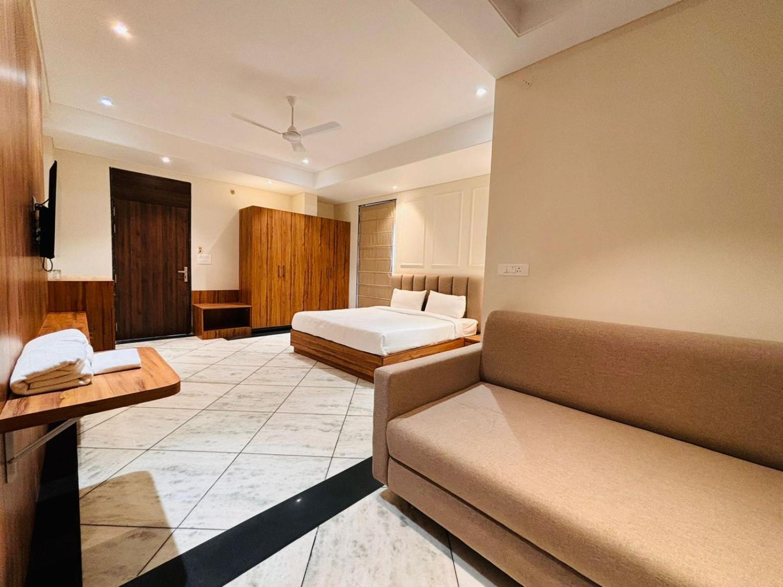Hotel Saaj Mansion Τζαϊπούρ Εξωτερικό φωτογραφία